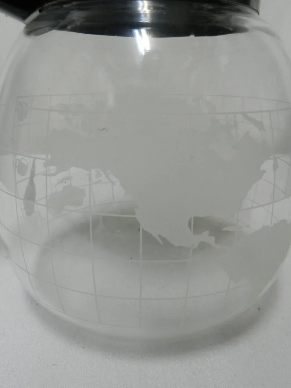 NESCAFE Vintage Frosted Etched Glass World Globe Coffee Pot Black Plastic w/Lid